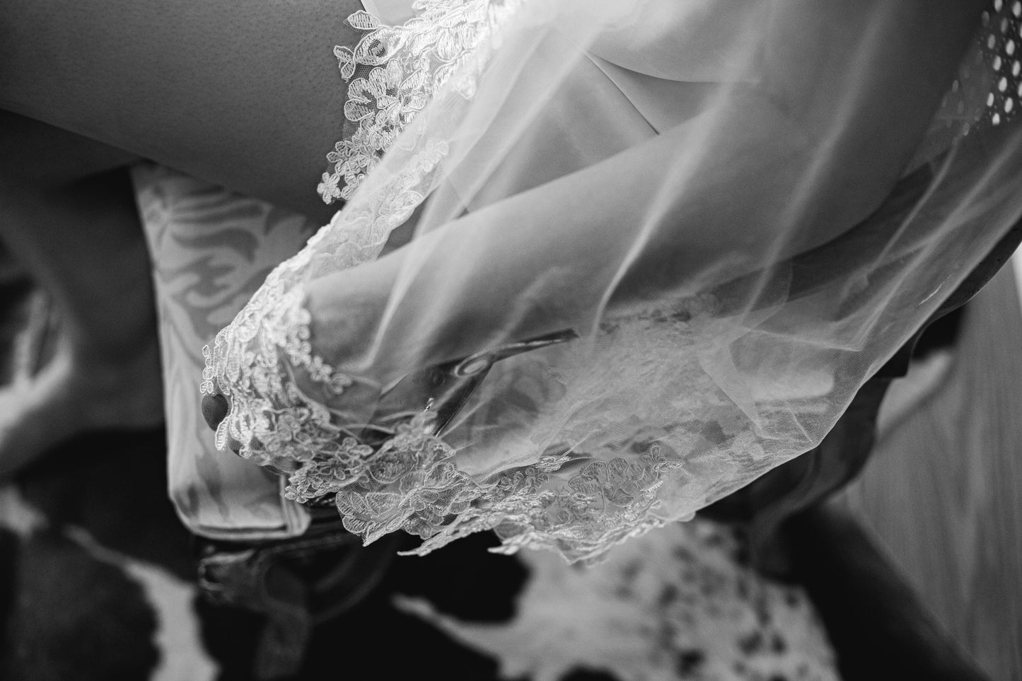 FLUR Fingertip Veil